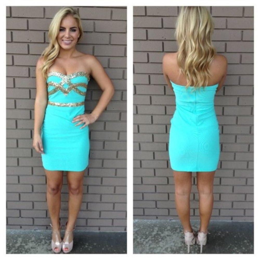 Dainty Hooligan strapless dress